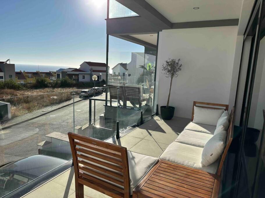 Beach, Ocean View & Bright House Ericeira Exteriör bild